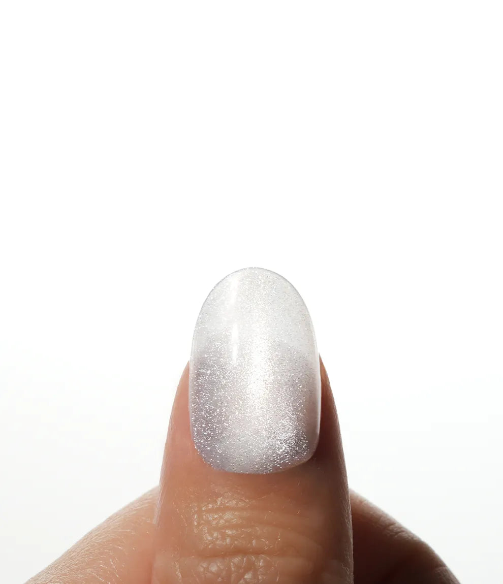 Snowy Press on nail Kit avec Colle